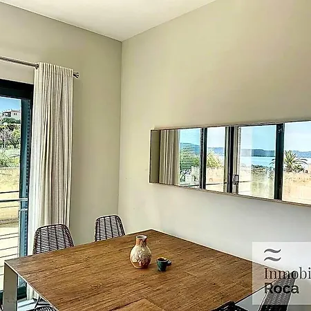 Roca Fornells, Fantastica Casa En Fornells F192 호텔